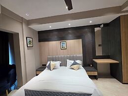 The Bay Suites - NIS