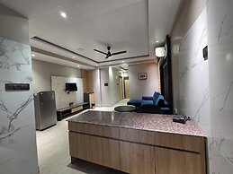 The Bay Suites - NIS