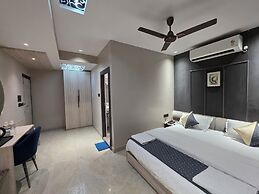 The Bay Suites - NIS