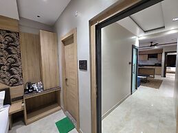 The Bay Suites - NIS