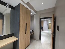 The Bay Suites - NIS