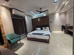 The Bay Suites - NIS