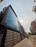 The Bay Suites - NIS