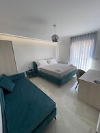 Xenia Room