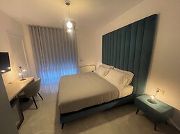 Xenia Room