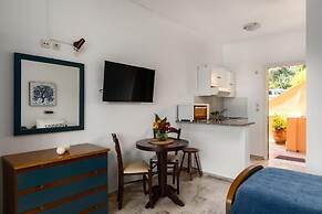 Nikiforos Apartments