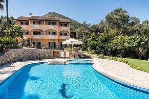 Nikiforos Apartments