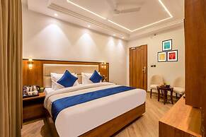 Hotel Ambalika Aashray Katra