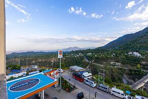 Hotel Ambalika Aashray Katra