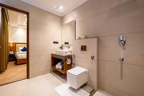 Hotel Ambalika Aashray Katra