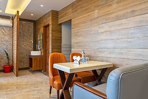 Hotel Ambalika Aashray Katra