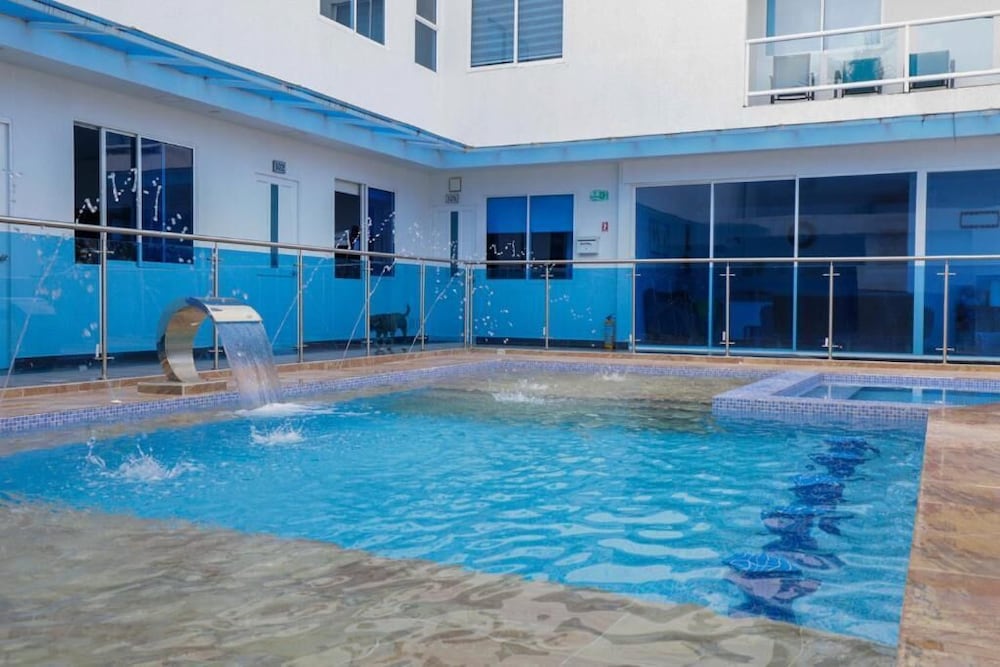 Hotel Ocean Blue Beach