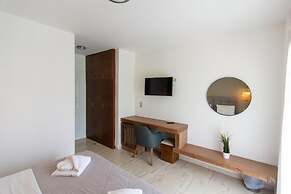 HOTEL ELINA