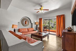 Velas Resort Access Beachfront 3BR Condo
