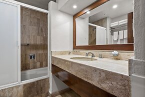 Velas Resort Access Beachfront 3BR Condo