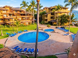 Oceanfront 5BR Villa by Monyxbnb