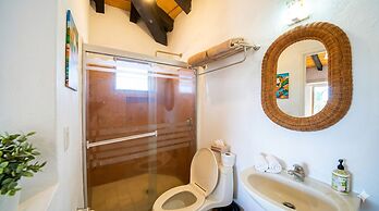 Oceanfront 5BR Villa by Monyxbnb