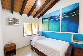 Oceanfront 5BR Villa by Monyxbnb