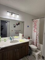 A&A Retreatfam-friendly 3BR Spacious Haven Leduc