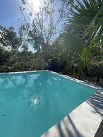 Cenote Escondido - Cabañas y Camping