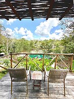 Cenote Escondido - Cabañas y Camping