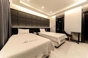 THE M HOTEL