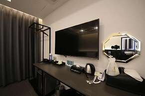 THE M HOTEL