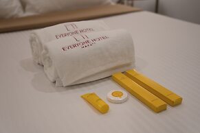 Everyone Hotel