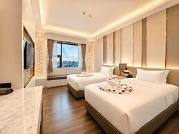 LEE HOTEL LAT PHRAO