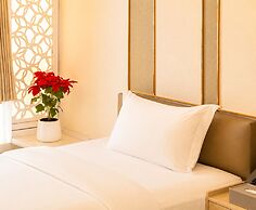 LEE HOTEL LAT PHRAO