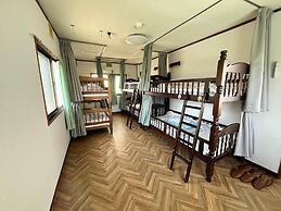 Kobe Guesthouse - Hostel