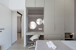 The Tara - Coastal 2-BR Apt. in Piraeus