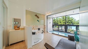 Goseong Lareine Poolvilla H