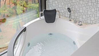 Goseong Lareine Poolvilla H