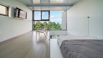 Goseong Lareine Poolvilla H