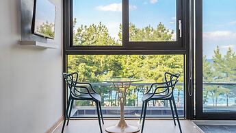 Goseong Lareine Poolvilla H