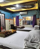 Hotel Lokenath New