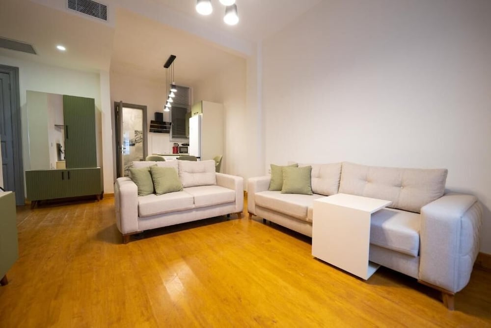 Monev Suites