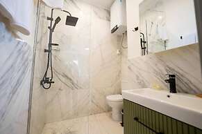 Monev Suites