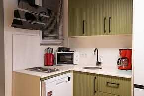 Monev Suites