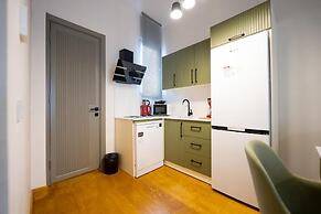 Monev Suites