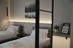 Cosmos Luxury Studio Suites