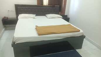 Hotel Abhishek Inn