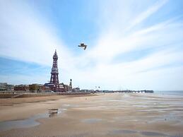 399 Prom - Blackpool Hotel