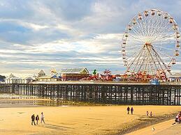 399 Prom - Blackpool Hotel