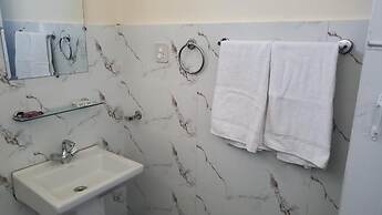 Ultar House Hotel