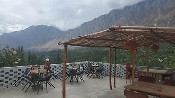 Ultar House Hotel