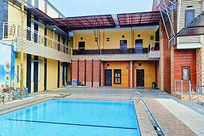 TwoSpaces Living at Matahari Homestay