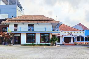 TwoSpaces Living at Matahari Homestay