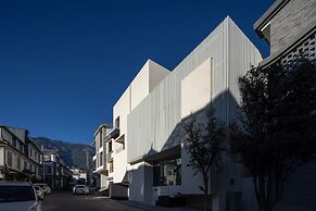 WHITEBALANCE Hotel Dali